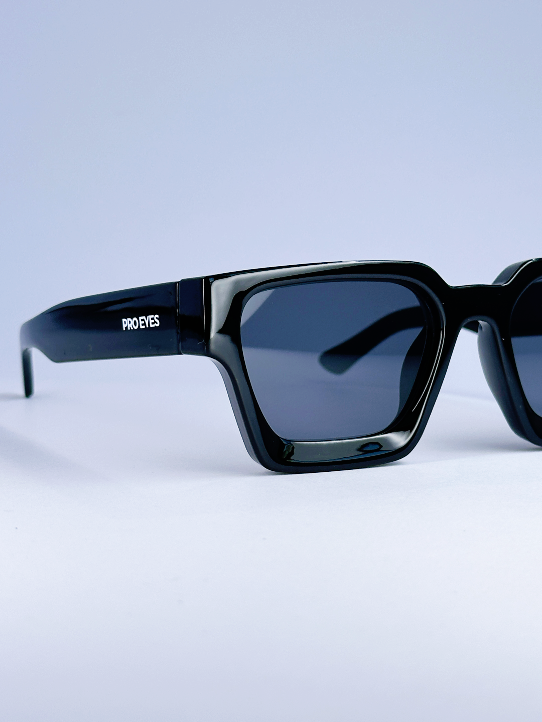 NEW RETRO BLACK
