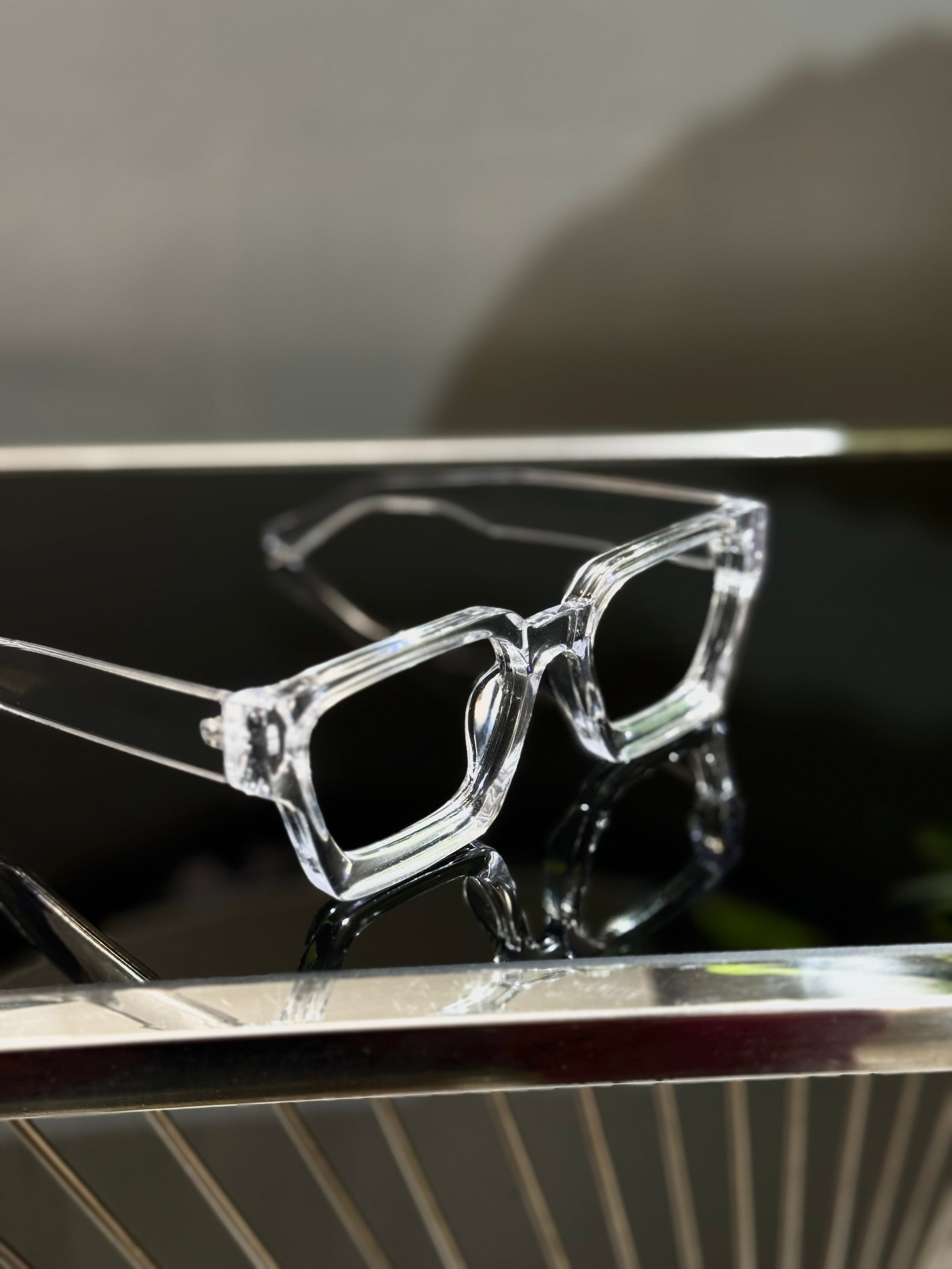 NEW RETRO TRANSPARENTE